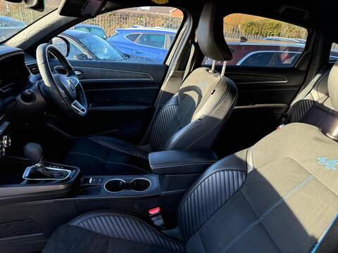 Renault Arkana 1.6 E-TECH esprit Alpine Auto Euro 6 (s/s) 5dr - U79761