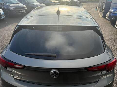 Vauxhall Astra 1.2 Turbo SRi VX Line Nav Euro 6 (s/s) 5dr - U79762