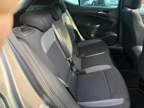 Vauxhall Astra 1.2 Turbo SRi VX Line Nav Euro 6 (s/s) 5dr - U79762