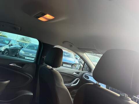 Vauxhall Astra 1.2 Turbo SRi VX Line Nav Euro 6 (s/s) 5dr - U79762