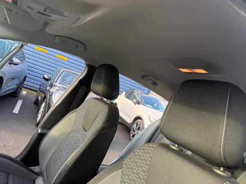 Vauxhall Astra 1.2 Turbo SRi VX Line Nav Euro 6 (s/s) 5dr - U79762