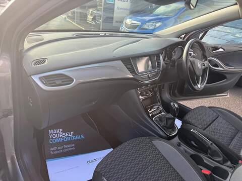 Vauxhall Astra 1.2 Turbo SRi VX Line Nav Euro 6 (s/s) 5dr - U79762