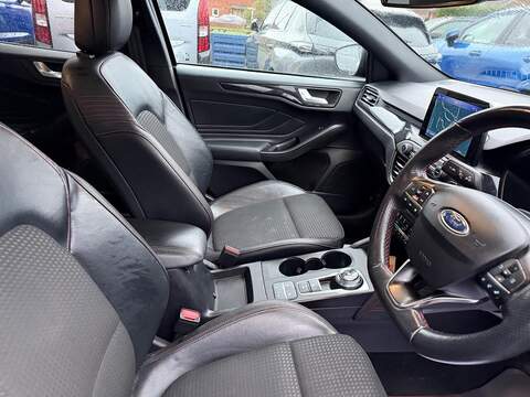 Ford Focus 1.5 EcoBlue ST-Line X Auto Euro 6 (s/s) 5dr - U79766
