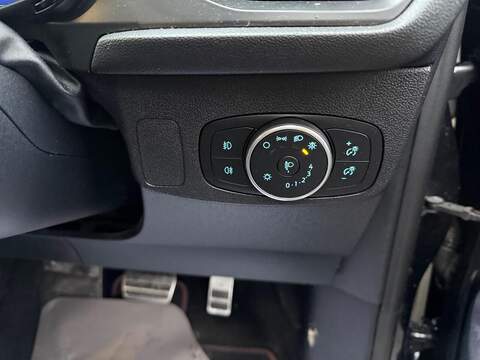 Ford Focus 1.5 EcoBlue ST-Line X Auto Euro 6 (s/s) 5dr - U79766