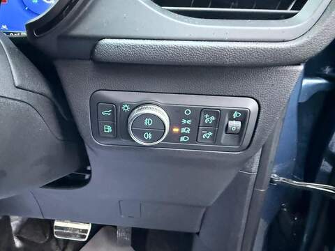 Ford Kuga 2.5 Duratec 14.4kWh ST-Line X Edition CVT Euro 6 (s/s) 5dr - U79767