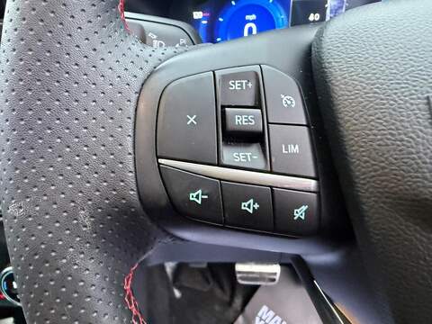 Ford Kuga 2.5 Duratec 14.4kWh ST-Line X Edition CVT Euro 6 (s/s) 5dr - U79767