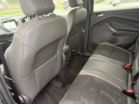 Ford Kuga 2.0 TDCi EcoBlue ST-Line SUV 5dr Diesel Manual AWD Euro 6 (s/s) (180 ps) - U79773