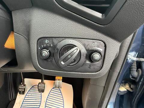 Ford Kuga 2.0 TDCi EcoBlue ST-Line SUV 5dr Diesel Manual AWD Euro 6 (s/s) (180 ps) - U79773