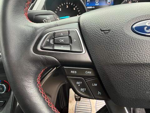 Ford Kuga 2.0 TDCi EcoBlue ST-Line SUV 5dr Diesel Manual AWD Euro 6 (s/s) (180 ps) - U79773