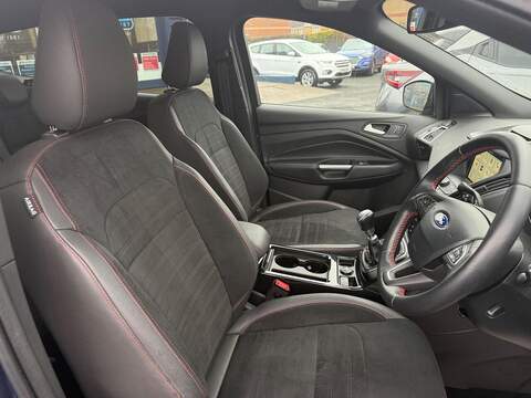 Ford Kuga 2.0 TDCi EcoBlue ST-Line SUV 5dr Diesel Manual AWD Euro 6 (s/s) (180 ps) - U79773