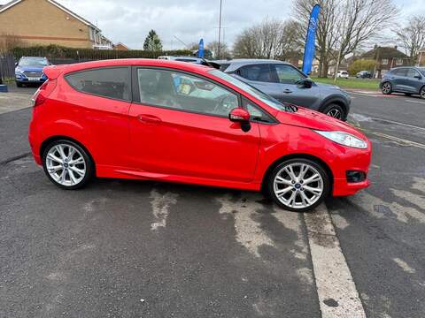 Ford Fiesta 1.6 TDCi Zetec S Hatchback 3dr Diesel Manual Euro 5 (95 ps) - U79774