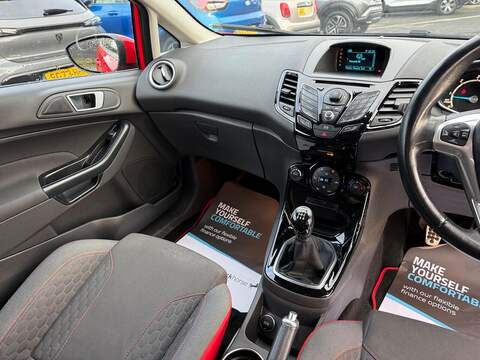 Ford Fiesta 1.6 TDCi Zetec S Hatchback 3dr Diesel Manual Euro 5 (95 ps) - U79774
