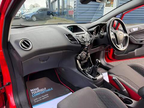 Ford Fiesta 1.6 TDCi Zetec S Hatchback 3dr Diesel Manual Euro 5 (95 ps) - U79774