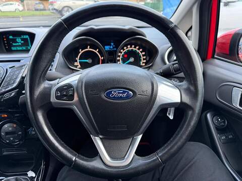 Ford Fiesta 1.6 TDCi Zetec S Hatchback 3dr Diesel Manual Euro 5 (95 ps) - U79774