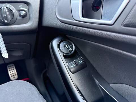 Ford Fiesta 1.6 TDCi Zetec S Hatchback 3dr Diesel Manual Euro 5 (95 ps) - U79774