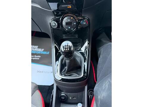 Ford Fiesta 1.6 TDCi Zetec S Hatchback 3dr Diesel Manual Euro 5 (95 ps) - U79774