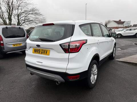 Ford Kuga 1.5T EcoBoost GPF Zetec SUV 5dr Petrol Manual Euro 6 (s/s) (120 ps) - U79780