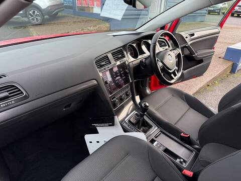 Volkswagen Golf 1.6 TDI SE Nav Hatchback 5dr Diesel Manual Euro 6 (s/s) (115 ps) - U79783