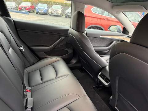 Tesla Model 3 (Dual Motor) Long Range Auto 4WDE 4dr - U79786