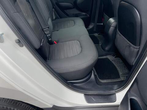 Hyundai ix35 1.7 CRDi S SUV 5dr Diesel Manual Euro 5 (s/s) (115 ps) - U79787
