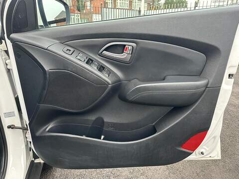 Hyundai ix35 1.7 CRDi S SUV 5dr Diesel Manual Euro 5 (s/s) (115 ps) - U79787