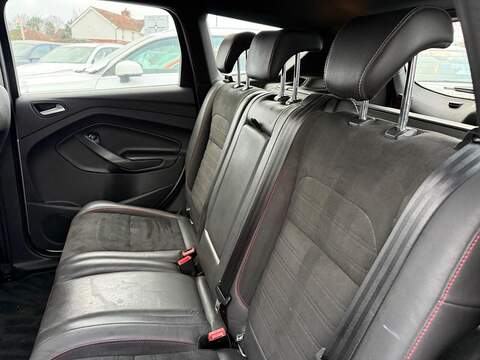 Ford Kuga 1.5 TDCi ST-Line SUV 5dr Diesel Powershift Euro 6 (s/s) (120 ps) - U79790