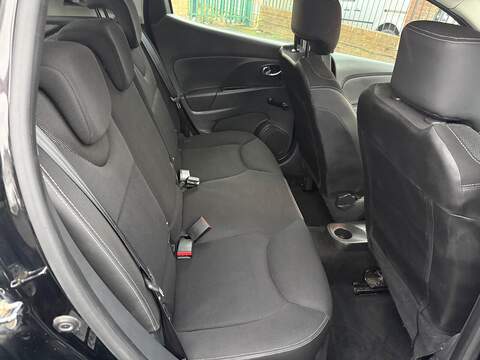 Renault Clio 1.2 16V Dynamique MediaNav Hatchback 5dr Petrol Manual Euro 5 (75 ps) - U79794