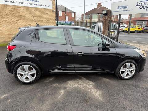 Renault Clio 1.2 16V Dynamique MediaNav Hatchback 5dr Petrol Manual Euro 5 (75 ps) - U79794