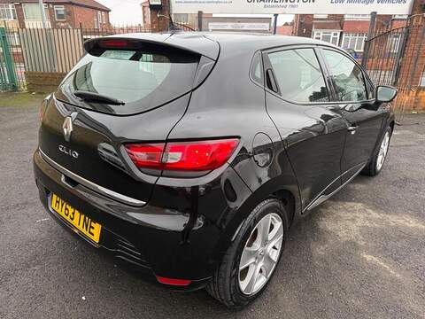 Renault Clio 1.2 16V Dynamique MediaNav Hatchback 5dr Petrol Manual Euro 5 (75 ps) - U79794