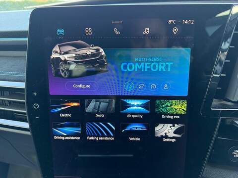 Renault Austral 1.2 E-TECH techno esprit Alpine Auto Euro 6 (s/s) 5dr - U79799