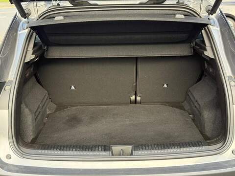 Renault Austral 1.2 E-TECH techno esprit Alpine Auto Euro 6 (s/s) 5dr - U79799