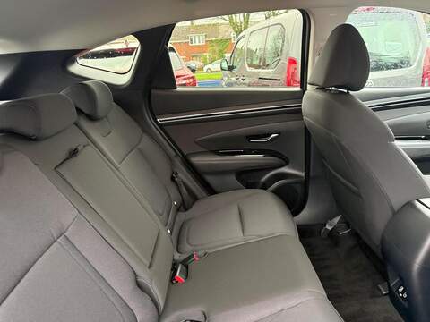 Hyundai TUCSON 1.6 T-GDi MHEV SE Connect DCT Euro 6 (s/s) 5dr - U79803