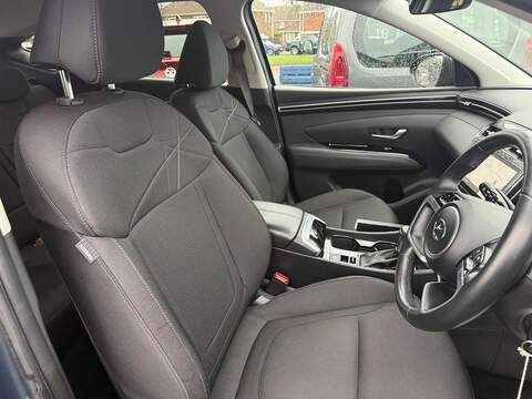 Hyundai TUCSON 1.6 T-GDi MHEV SE Connect DCT Euro 6 (s/s) 5dr - U79803