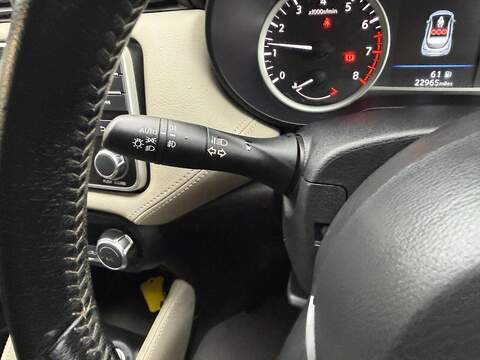 Nissan Micra 0.9 IG-T Tekna Hatchback 5dr Petrol Manual Euro 6 (s/s) (90 ps) - U79804