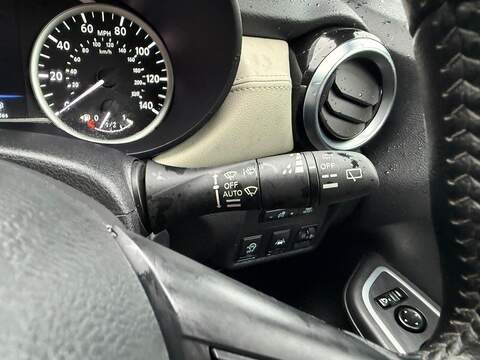 Nissan Micra 0.9 IG-T Tekna Hatchback 5dr Petrol Manual Euro 6 (s/s) (90 ps) - U79804