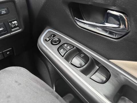 Nissan Micra 0.9 IG-T Tekna Hatchback 5dr Petrol Manual Euro 6 (s/s) (90 ps) - U79804