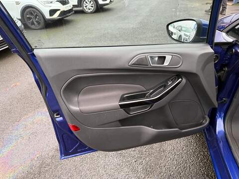 Ford Fiesta 1.25 Zetec Hatchback 5dr Petrol Manual Euro 6 (82 ps) - U79819