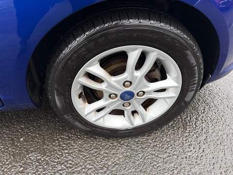 Ford Fiesta 1.25 Zetec Hatchback 5dr Petrol Manual Euro 6 (82 ps) - U79819