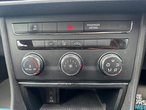 SEAT Leon 1.2 TSI SE DSG Euro 6 (s/s) 5dr - U79826