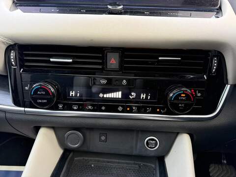 Nissan Qashqai 1.3 DIG-T MHEV Tekna XTRON Euro 6 (s/s) 5dr - U79829