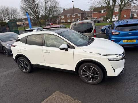 Nissan Qashqai 1.3 DIG-T MHEV Tekna XTRON Euro 6 (s/s) 5dr - U79829