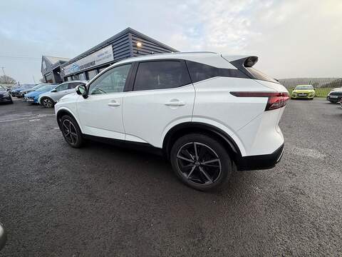 Nissan Qashqai 1.3 DIG-T MHEV Tekna XTRON Euro 6 (s/s) 5dr - U79829