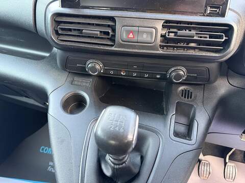 Vauxhall Combo Life 1.5 Turbo D BlueInjection Energy Euro 6 (s/s) 5dr - U79830