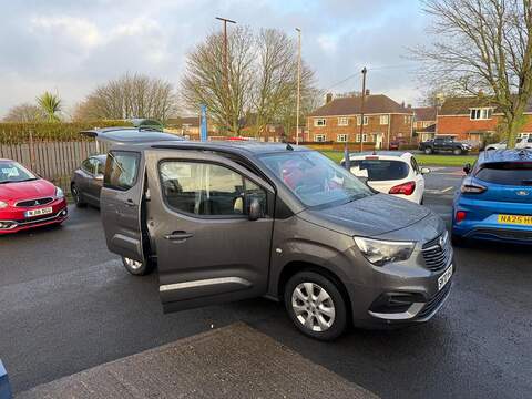 Vauxhall Combo Life 1.5 Turbo D BlueInjection Energy Euro 6 (s/s) 5dr - U79830