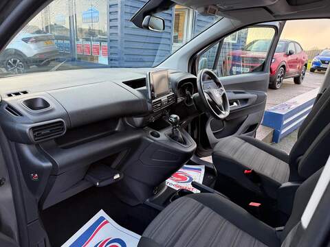 Vauxhall Combo Life 1.5 Turbo D BlueInjection Energy Euro 6 (s/s) 5dr - U79830