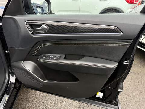 Renault Arkana 1.6 E-TECH E-Tech engineered Auto 2WD Euro 6 (s/s) 5dr - U79831