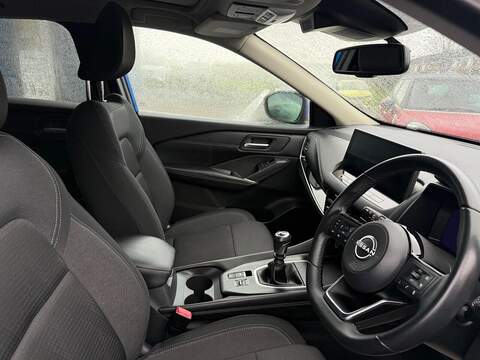 Nissan Qashqai 1.3 DIG-T MHEV N-Connecta Euro 6 (s/s) 5dr - U79835