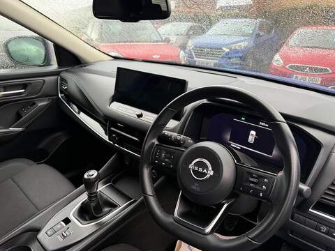 Nissan Qashqai 1.3 DIG-T MHEV N-Connecta Euro 6 (s/s) 5dr - U79835