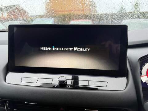 Nissan Qashqai 1.3 DIG-T MHEV N-Connecta Euro 6 (s/s) 5dr - U79835