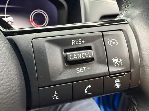 Nissan Qashqai 1.3 DIG-T MHEV N-Connecta Euro 6 (s/s) 5dr - U79835